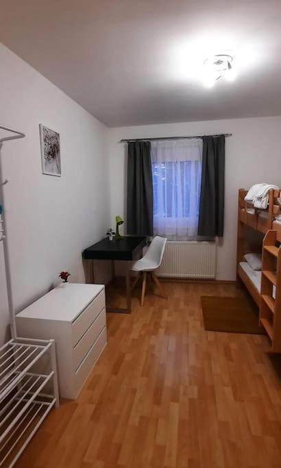 Einzigartiges Apartment Inkl. Gratis Parkplatz Wenen Buitenkant foto